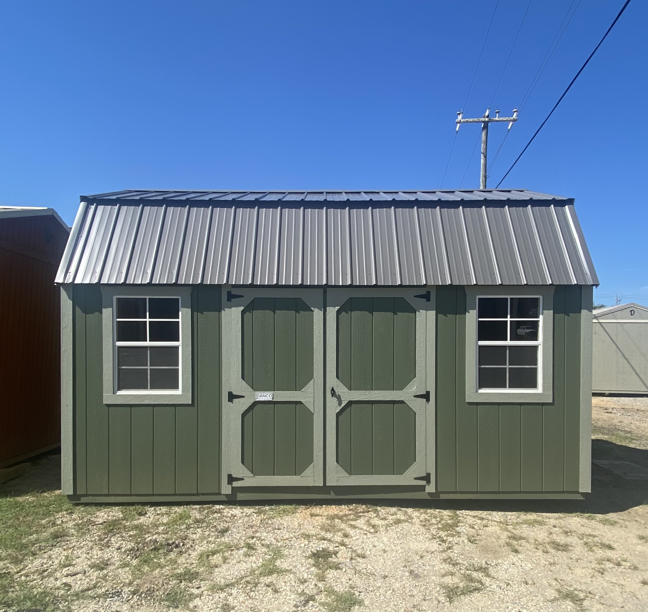 Side Lofted Barn 10x16