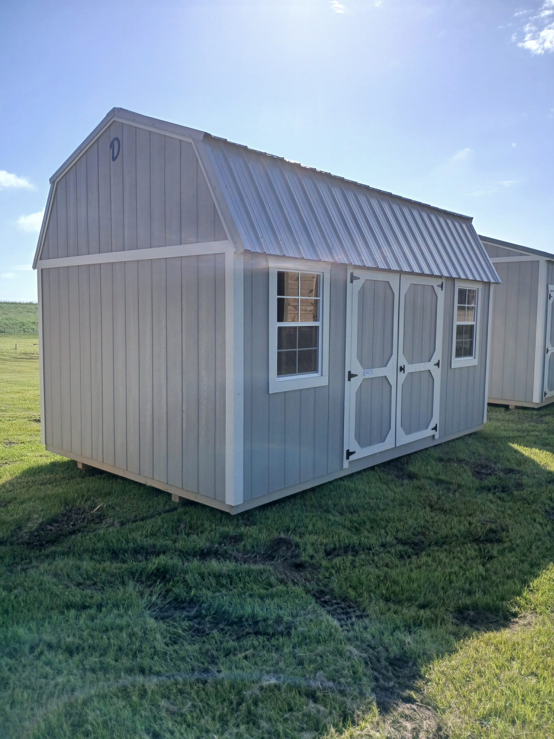 Side Lofted Barn 10x16